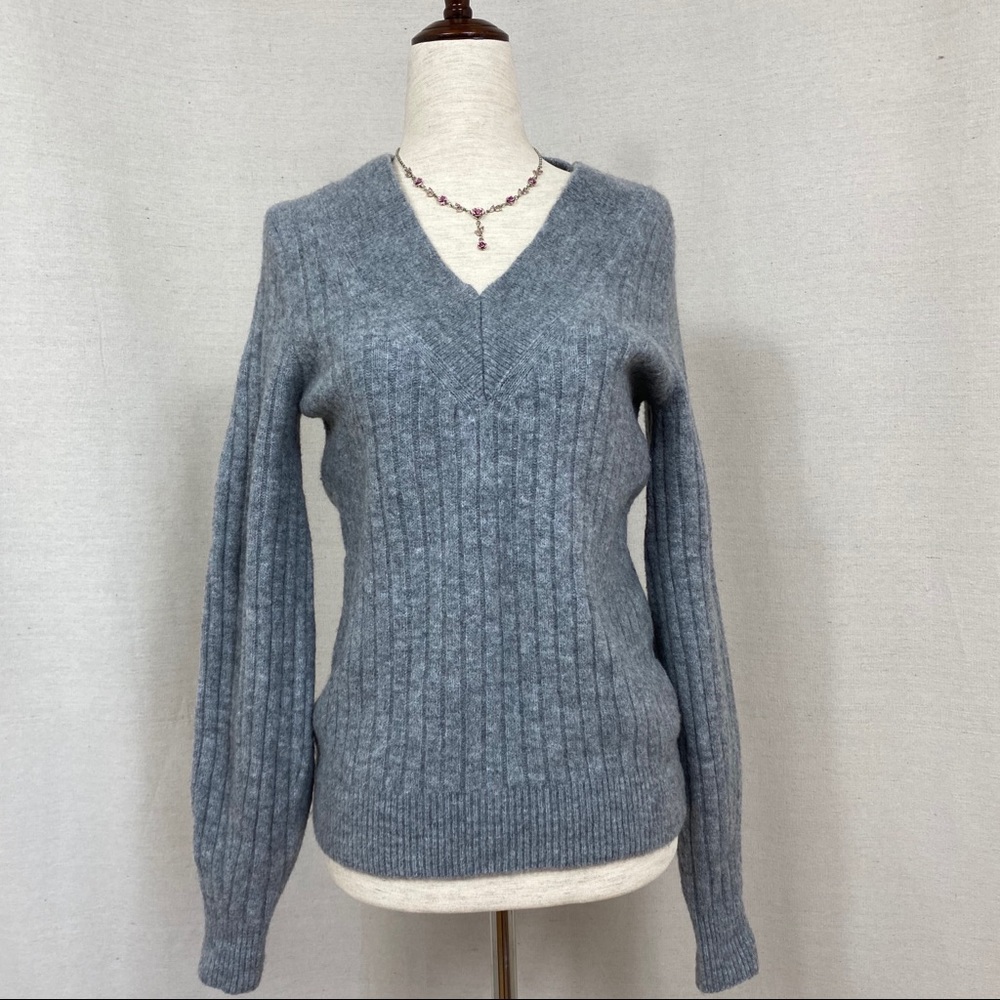 Banana Republic Grayish Blue V-Neck Sweater